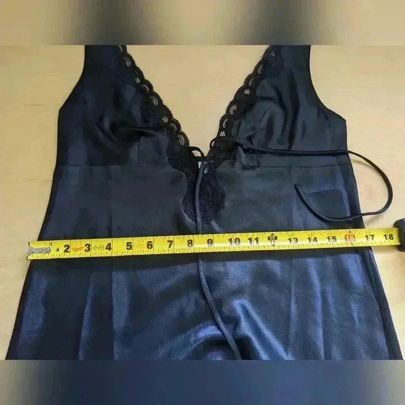 LA SENZA Sexy Night Dress size medium Glossy black color sexy low-necked - Picture 7 of 8